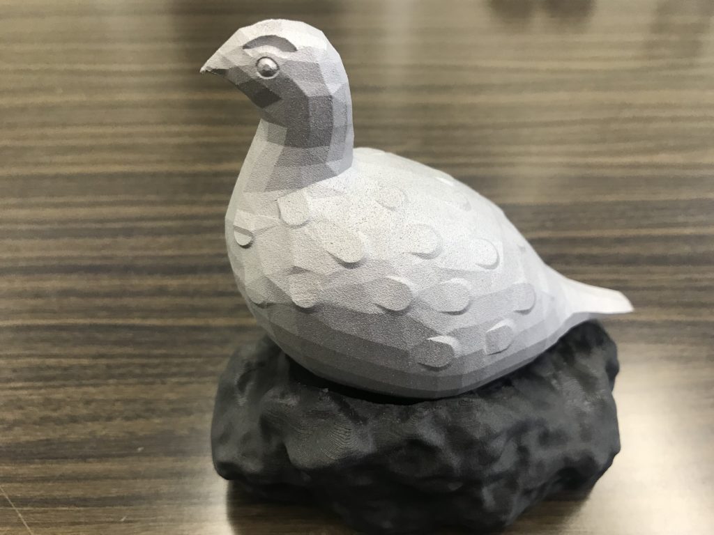 金属3Dプリンターで造形した雷鳥