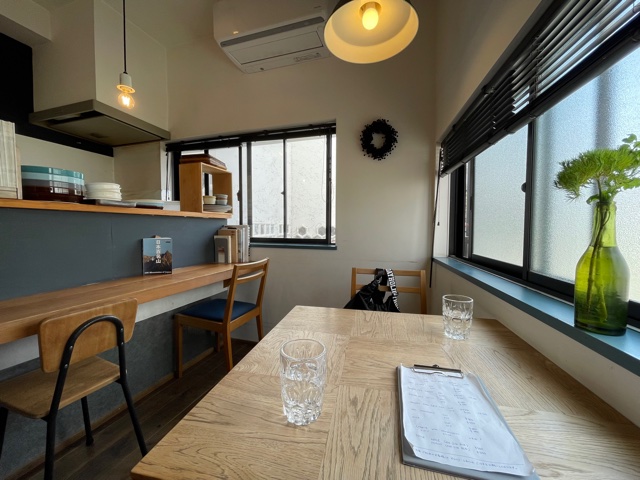 松本市の喫茶店アミジョクの写真